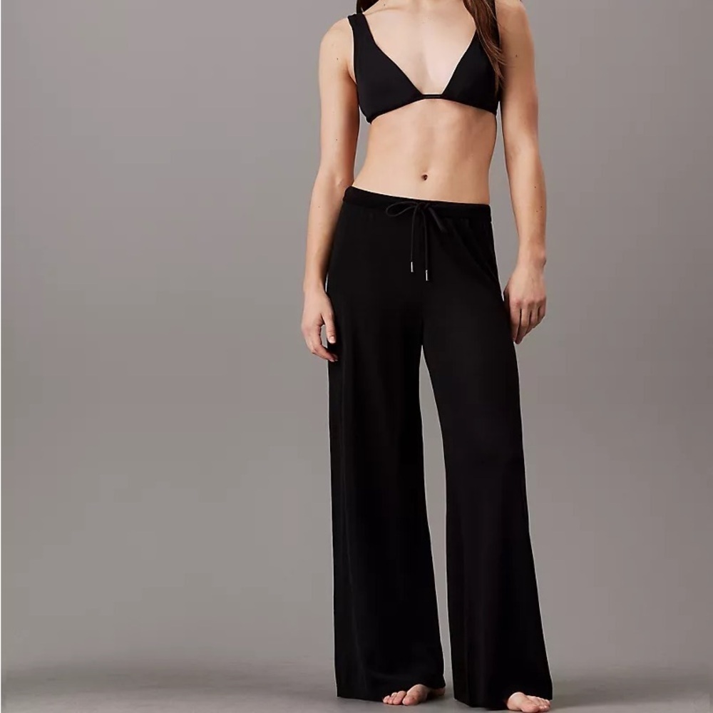 Calvin Klein Black Straight Leg lien pants size small